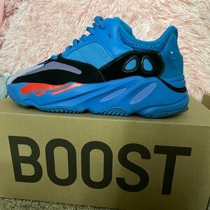 Yeezy boost 700 Hi - res blue